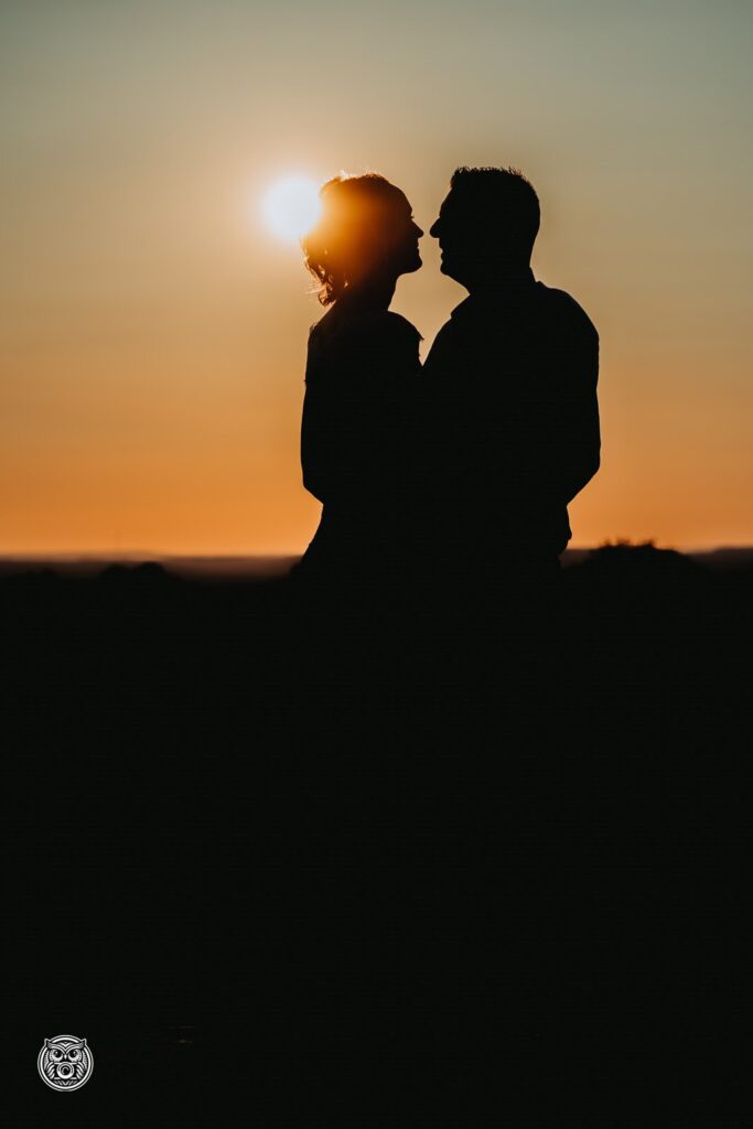 Couple de mariés au coucher de soleil à Metz